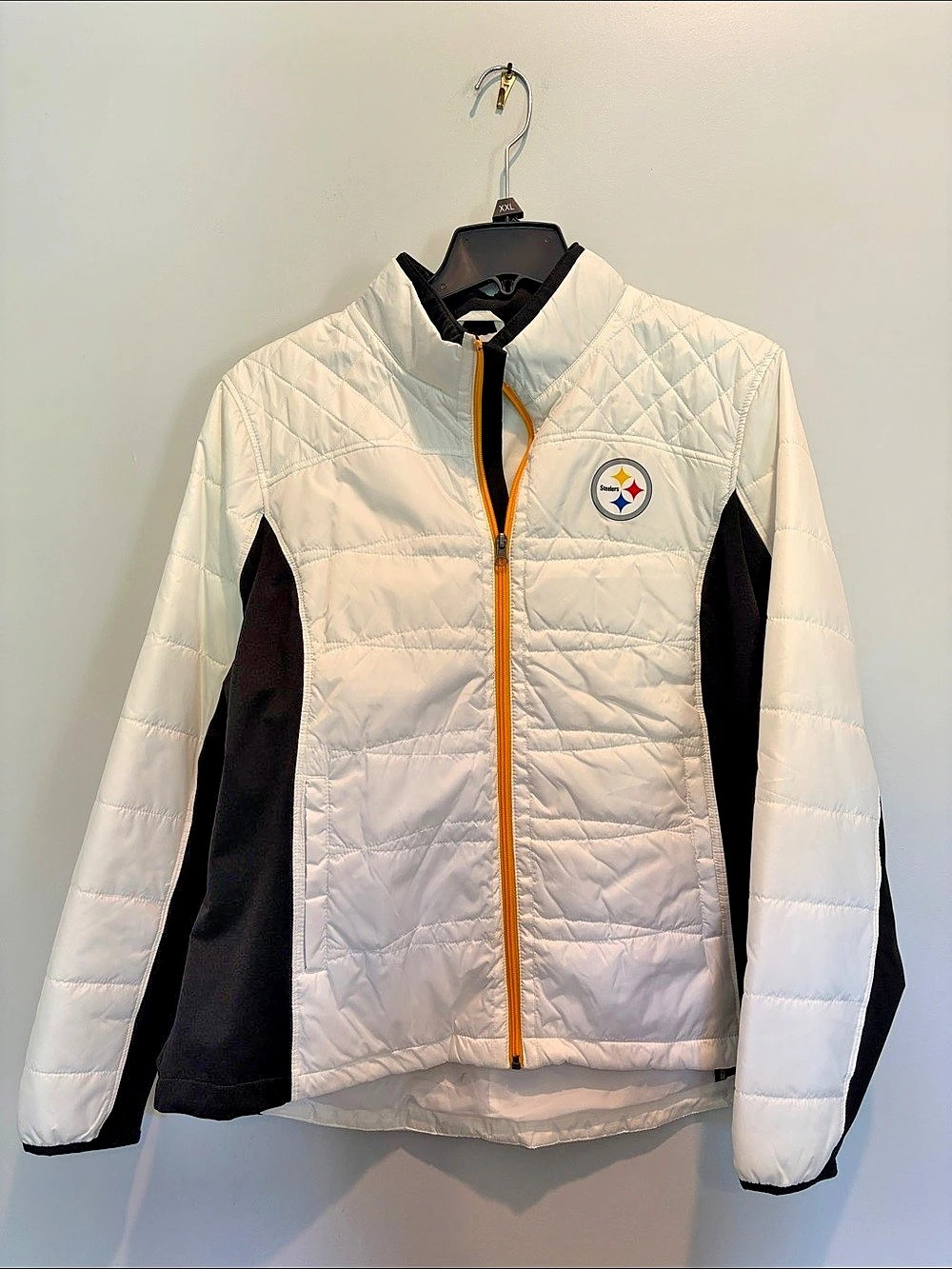 NFL Team Apparel Pittsburgh Steelers Women's Quilted Full-Zip Puffer Jacket